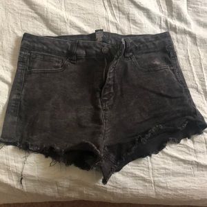 Grey/Black denim short